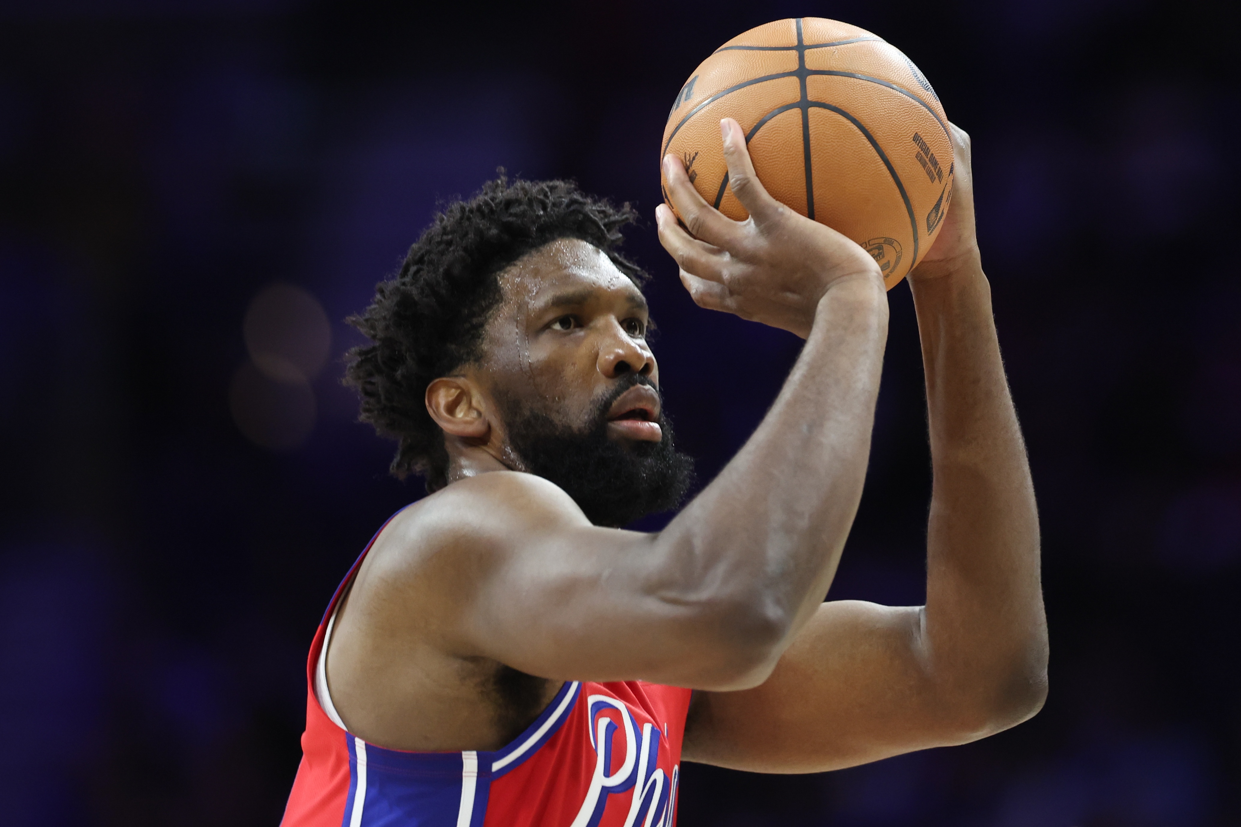 leyu-76人客战黄蜂 恩比德与乔治因伤病管理均将缺席